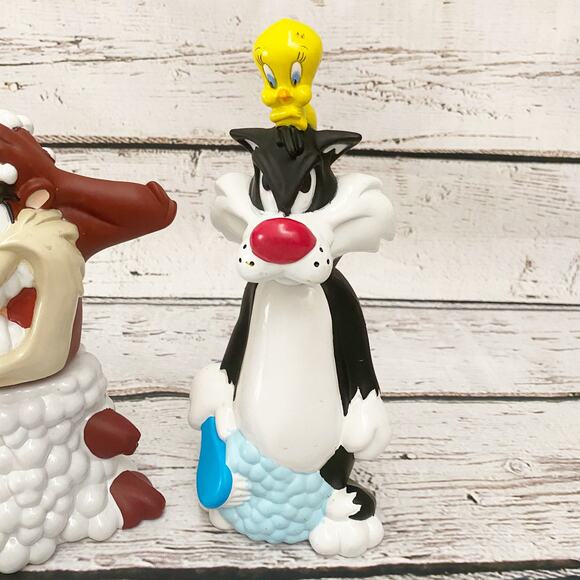 LOONEY TUNES Vintage 90's Taz Sylvester and Tweetie Bubble Bath Soakies Bottles - Picture 3 of 8